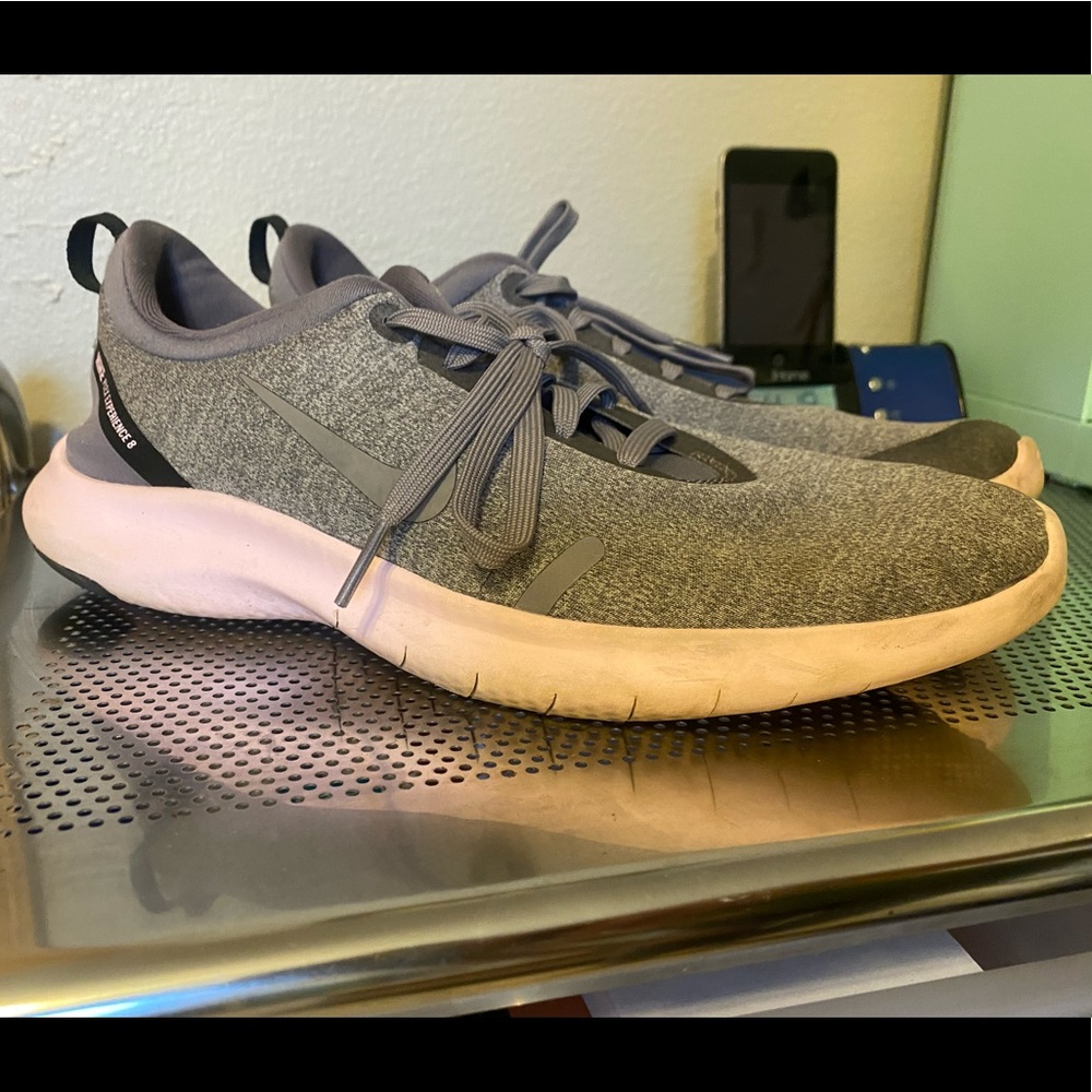 Nike Flex Experience 8